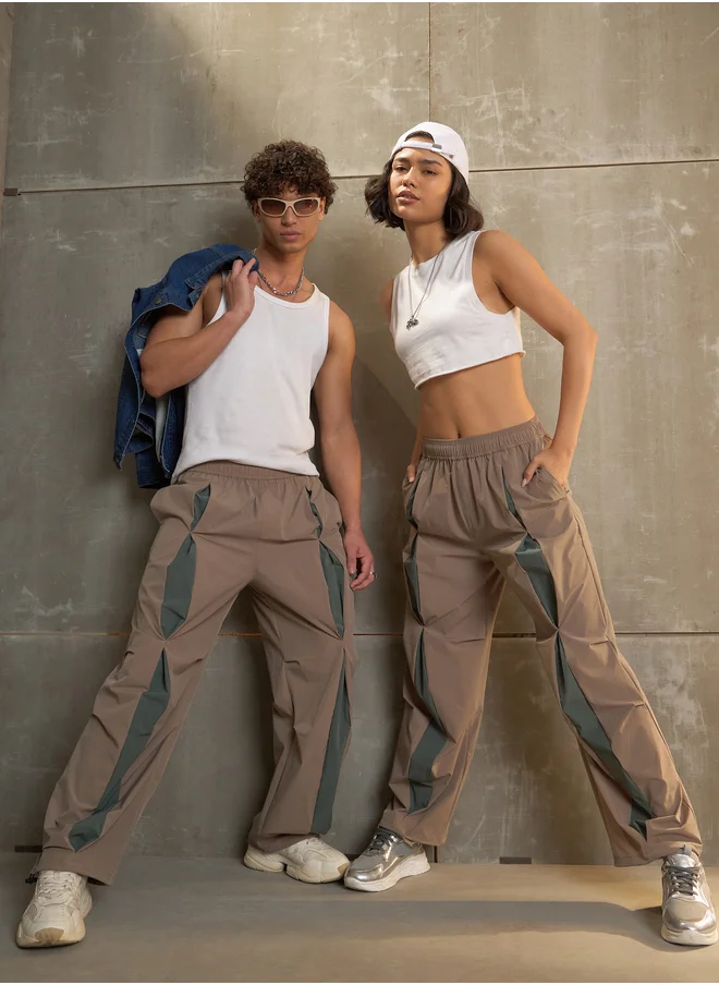 ساسافراس Front Invert Pleat Baggy Parachute Pants