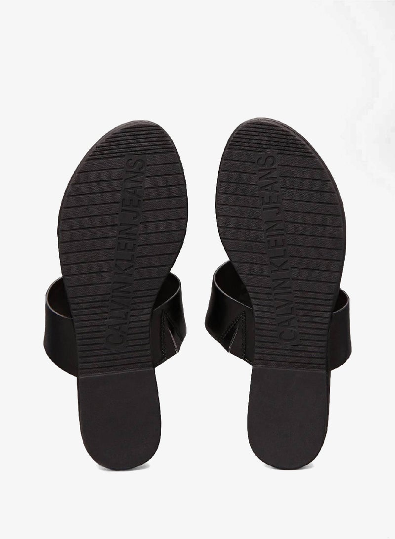 كالفن كلاين جينز صندل من الجلد الصناعي - Image 5