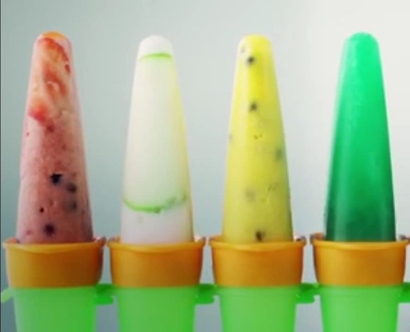 Tupperware طقم قوالب مثلجات توبيروير من 4 قطع - لون برتقالي وأخضر - Image 2