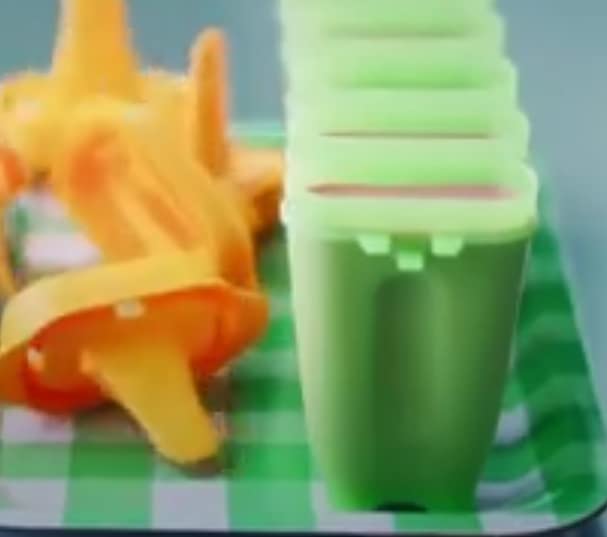 Tupperware طقم قوالب مثلجات توبيروير من 4 قطع - لون برتقالي وأخضر - Image 3