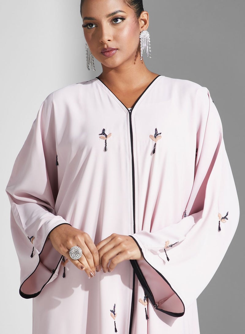 آرا عباية مطرزة بالزهور - Image 3