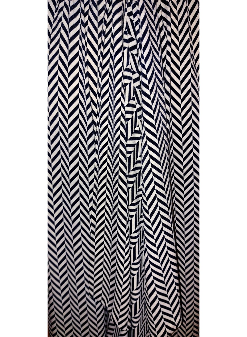 Women zigzag lycra jersey v neck dress  - Image 2