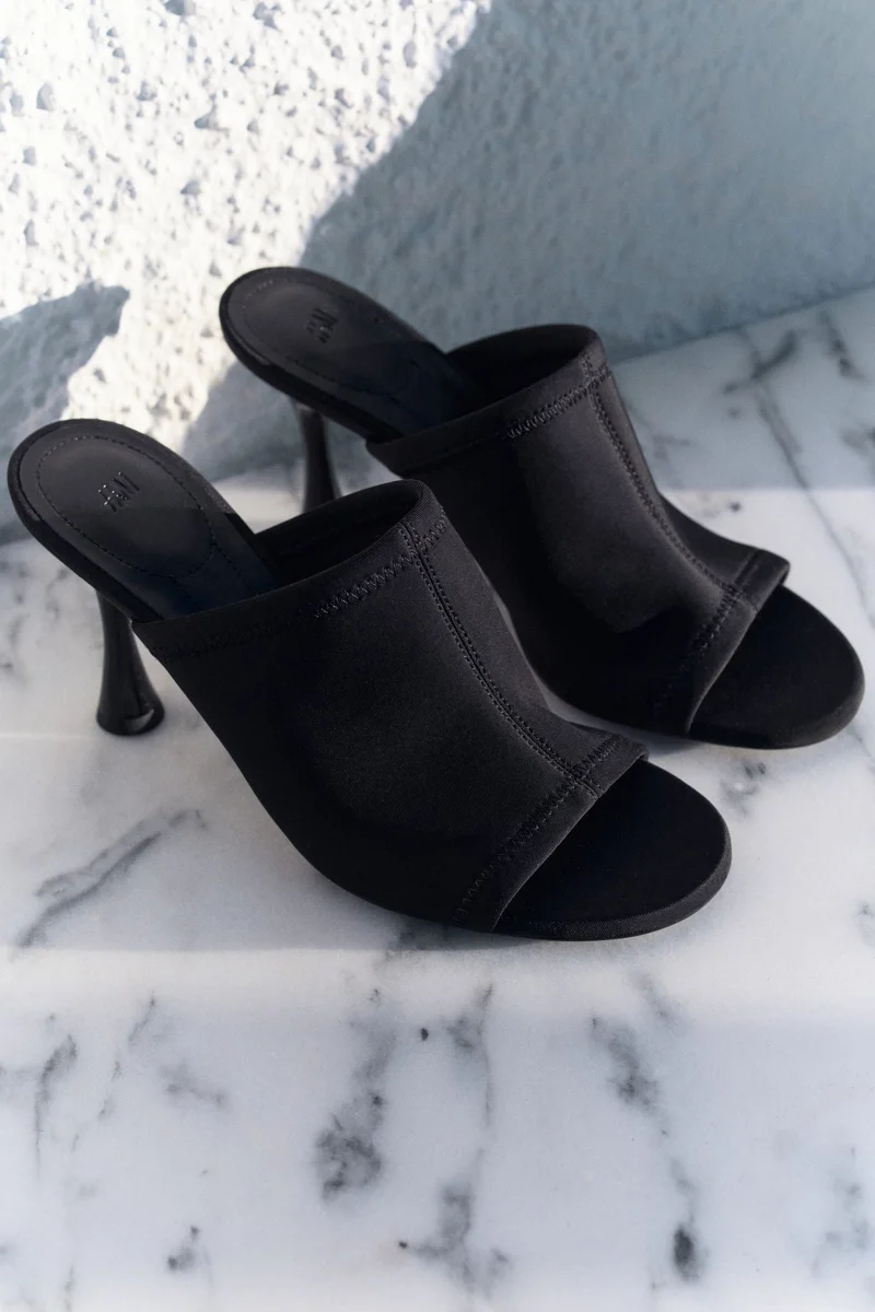 اتش اند ام صندل بكعب عالي