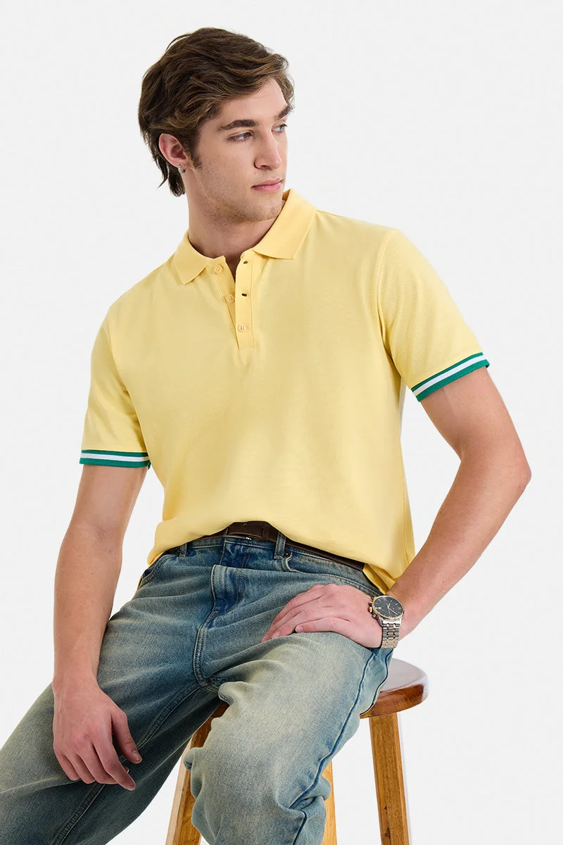 سنيتش Yellow Solid Half Sleeve Regular Fit T-Shirt