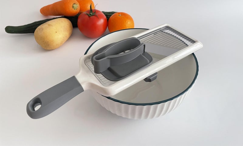 Brvnpily Handheld Mandoline Slicer with Food Holder Mandoline Food Slicer Adjustable Stainless Steel Blades Veggie Chopper & Cheese Grater for Speedy Slicing of Fruits and Vegetables - Image 5