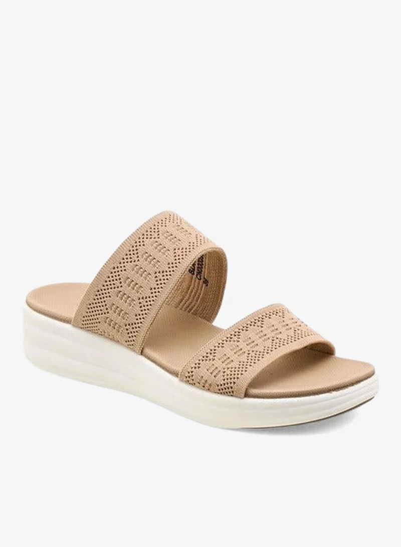 لو كونفورت صنادل نسائية بنسيج فلاي نيت سهلة الارتداء