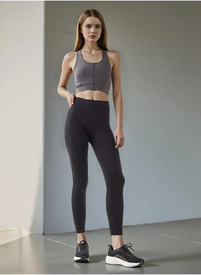 ادوت من سبلاش Regular Fit Cutout Detail Racerback Sports Bra