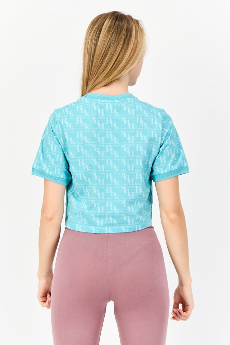 Reebok تي شيرت رياضي نسائي بأكمام قصيرة مناسب في الهواء الطلق، أخضر فاتح - Image 2