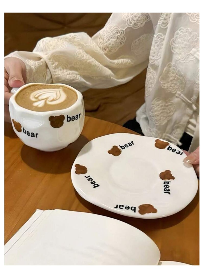 Ceramic mug with bear head design - Image 3