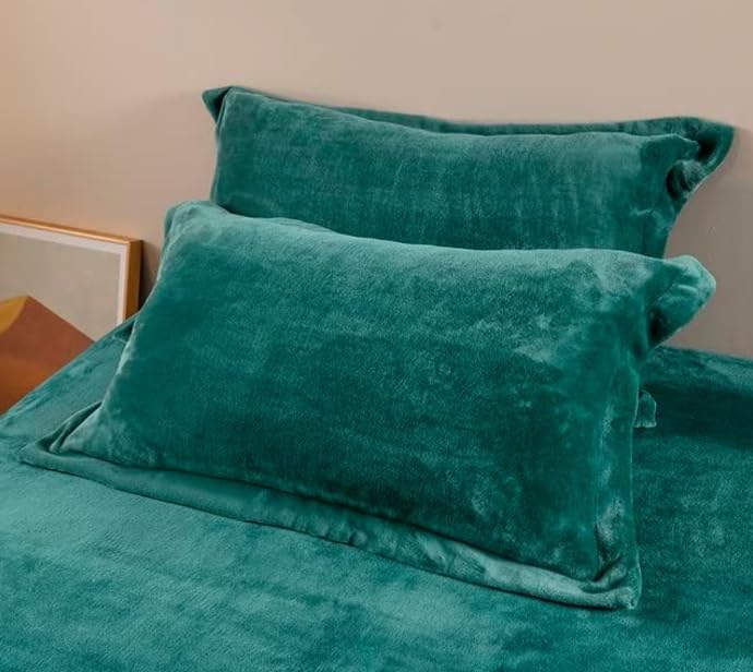 Premium Special for Winters Super Soft Woolen Fitted King Size Double bedsheet (90X100 inch) with 2 Pillow Covers (18X28 inch). (Green)  - Image 2