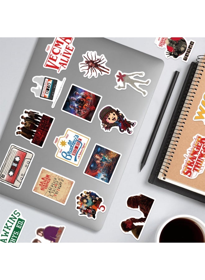 50 قطعة ملصقات أفلام Stranger 5 للأطفال والمراهقين والفتيات والبالغين، ملصقات أفلام فينيل مقاومة للماء لزجاجات المياه ولوح التزلج والجيتار وحقيبة السفر والدراجة والكمبيوتر المحمول ومصد السيارة والأمتعة والهاتف - Image 4