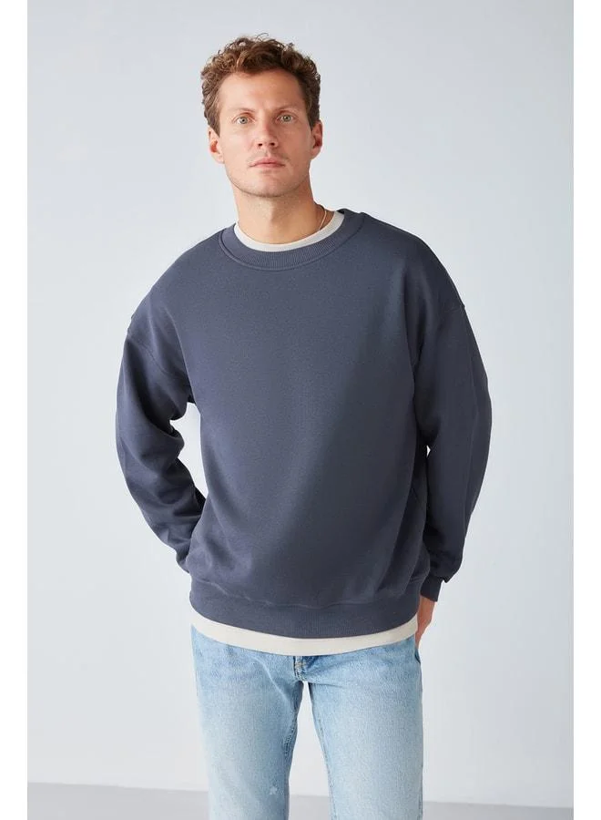 Grimelange Stephan Men's Ultra-Soft Fabric Organic Cotton Oversize Fit Round Neck Charcoal Sweatshirt