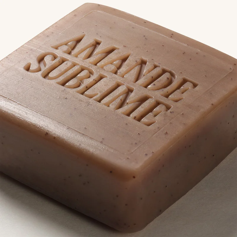 L'OCCITANE Almond Scrubbing Soap 50 gr