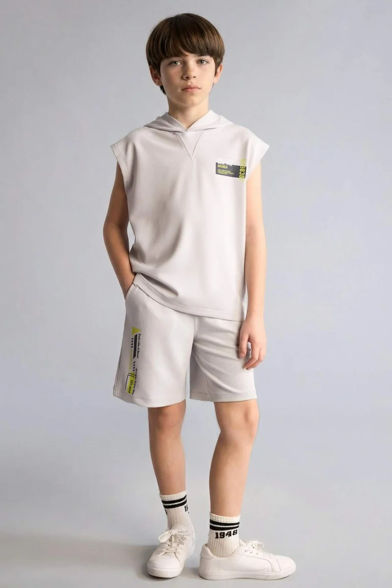 ديفاكتو Boy Oversize Fit Slogan Shorts