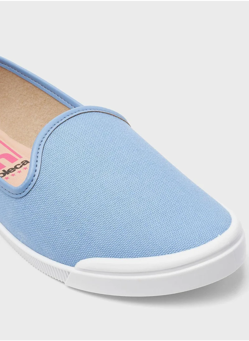 MOLECA Rosalee Slip ons