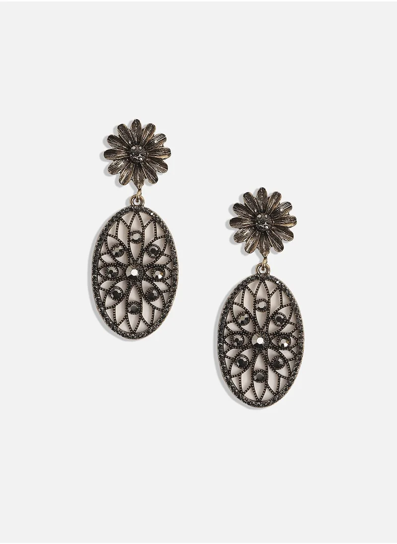 SOHI Intricate Daisy Oval Drop Earrings - Gold-Colour