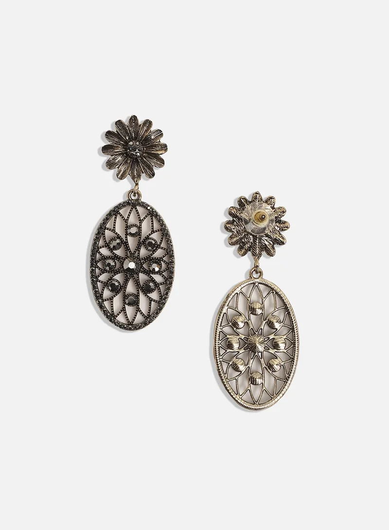 SOHI Intricate Daisy Oval Artificial Drop Earring Jewellery