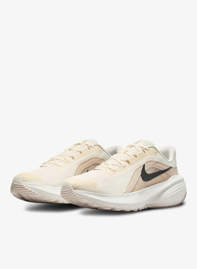 نايكي Men's Downshifter 14 Road Running Shoes