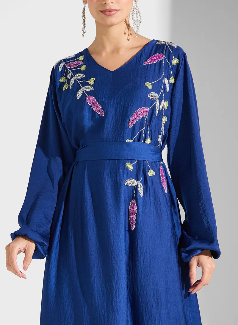 هيا كلوزيت Embellished Jalabiya with Belt