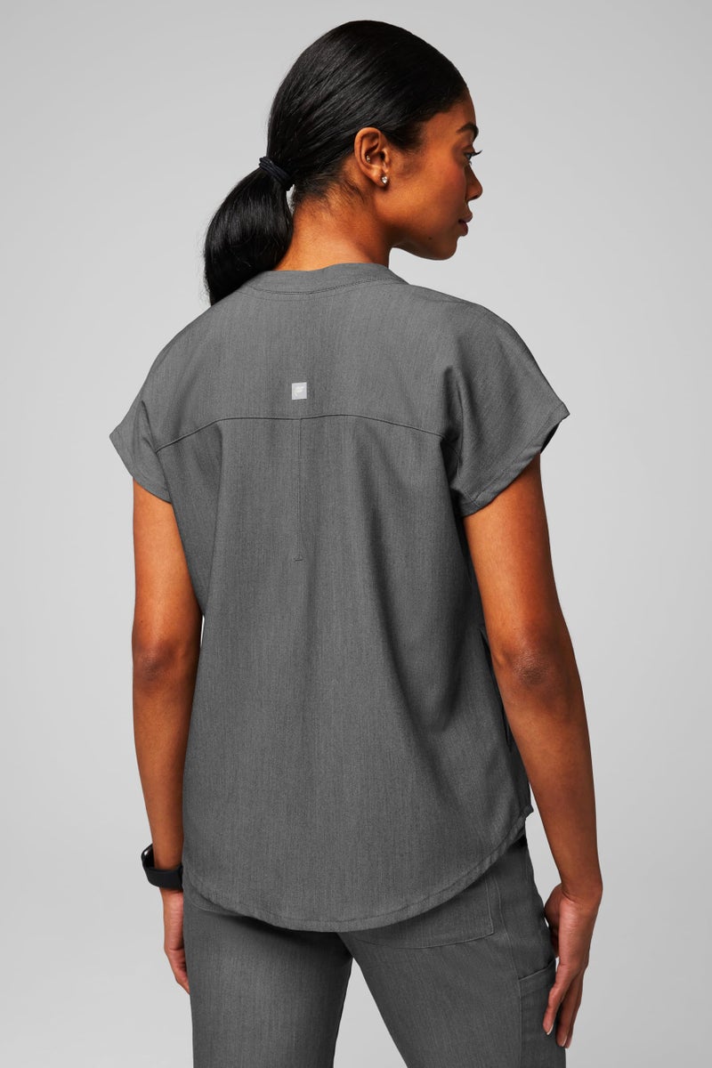 Fabletics Women's Evolve 3-Pocket Scrub Top with an Oversized Fit - MotionTech, 4-Way Stretch, Wrinkle-Resist, Anti-Shrink, M, Heather Grey - Image 2