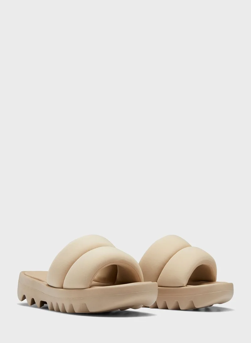 Reebok Cardi Slides