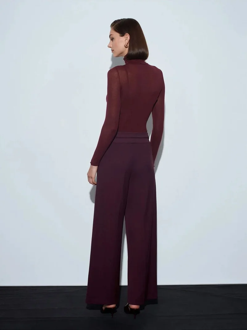 ديلفين DILVIN High-Waist Wide-Leg Crepe Trousers