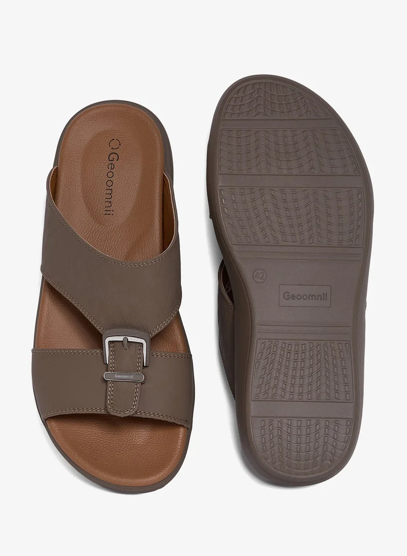 Geoomnii BROWN Geoomnii Men’s Arabic Sandals – Comfortable Casual Leather Slide Sandals for Everyday Wear for Men | Best Price UAE