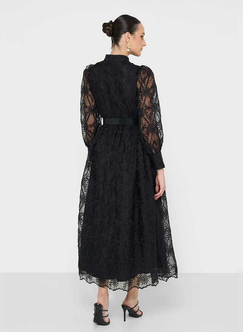 خزانة Lace Dress