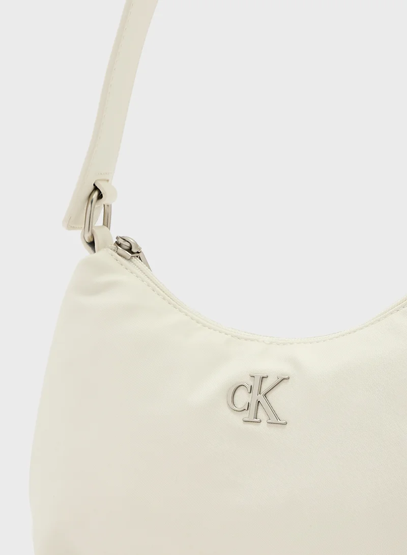 كالفن كلاين جينز Sleek Nylon Crossbody