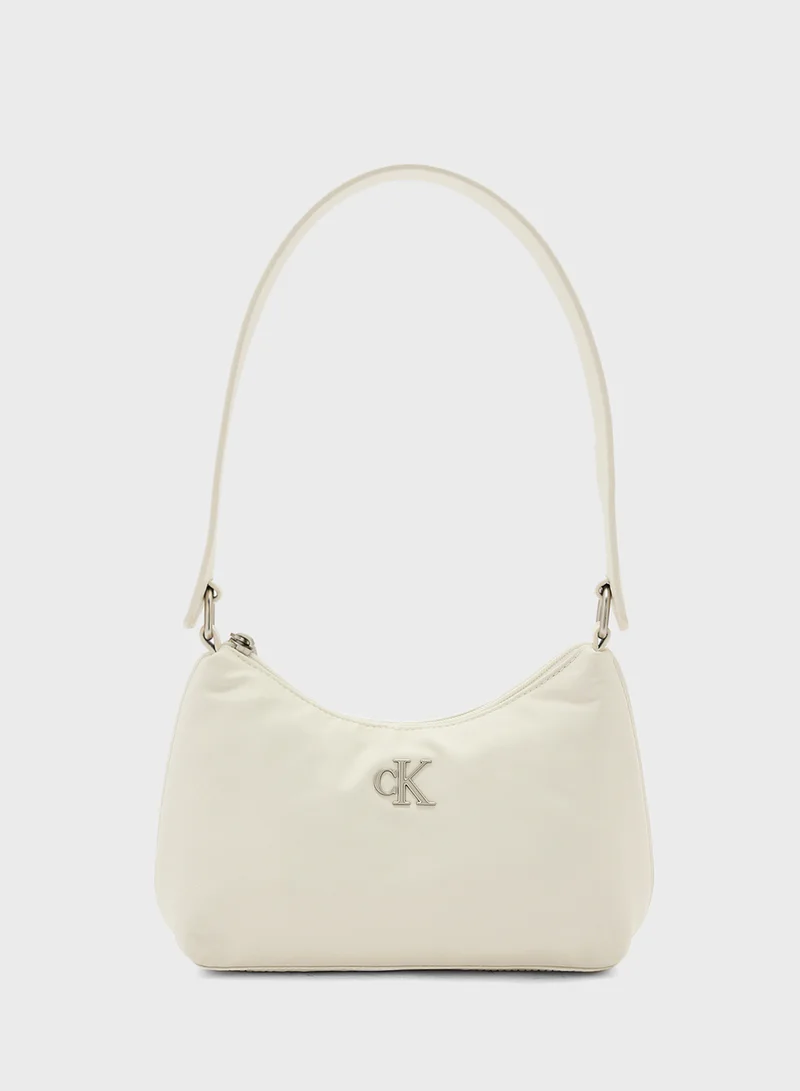 كالفن كلاين جينز Sleek Nylon Crossbody