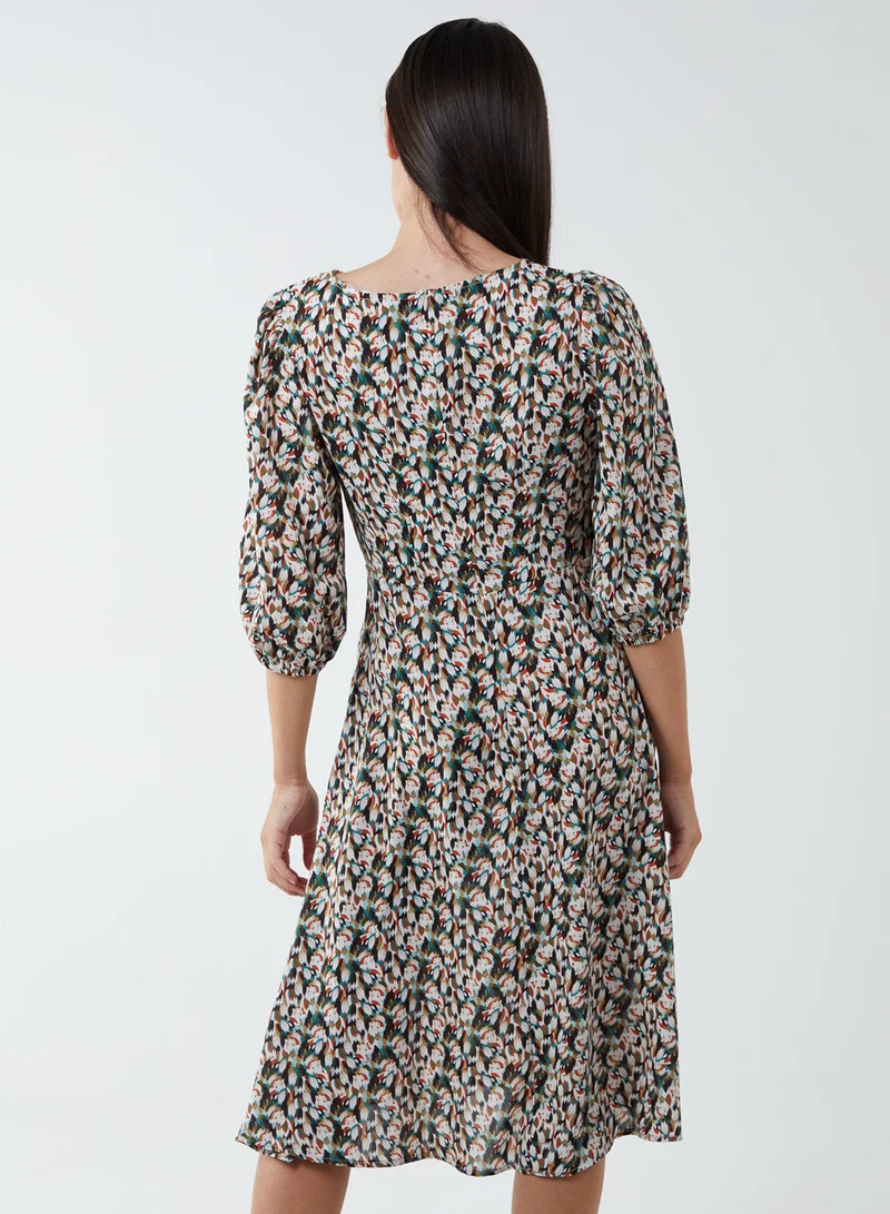 بلو فانيلا Knot Front Keyhole Dress