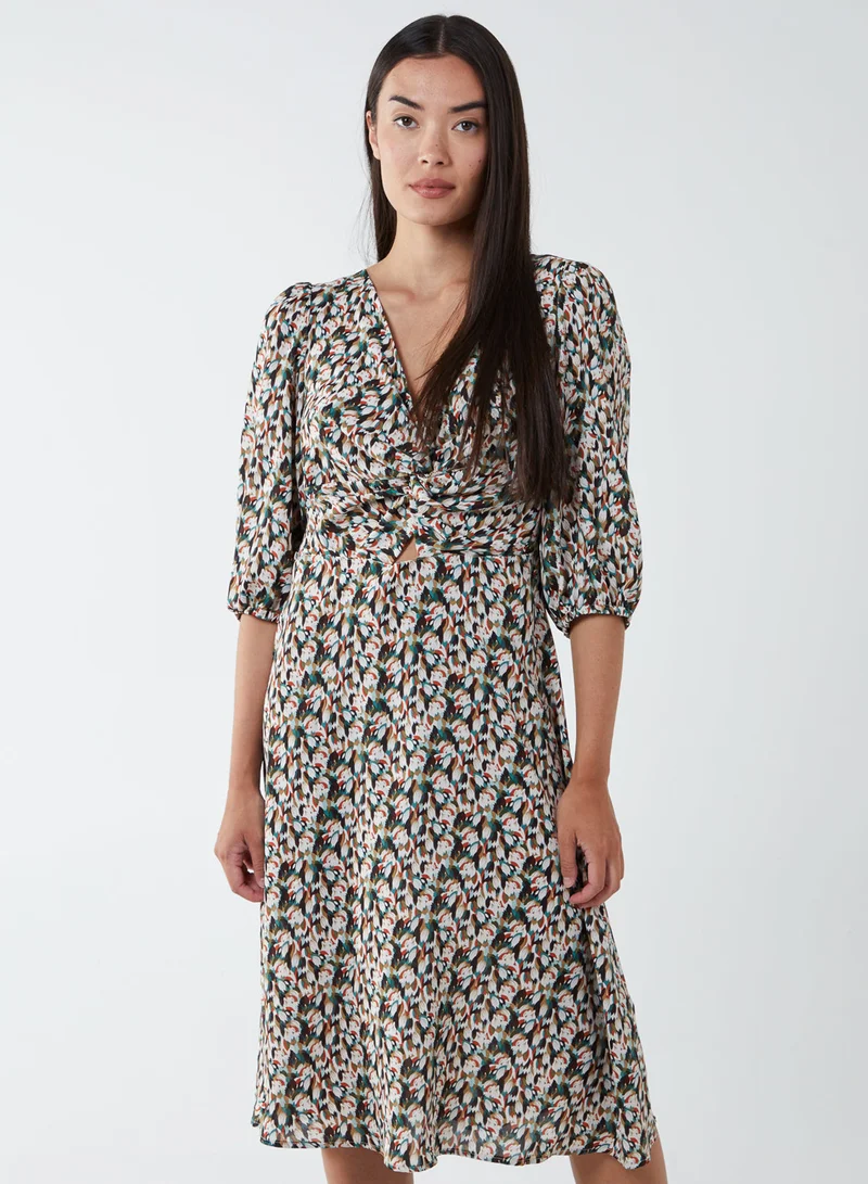 بلو فانيلا Knot Front Keyhole Dress