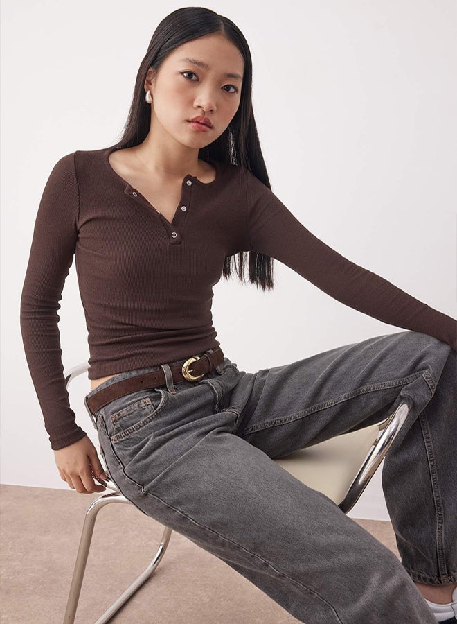 trendyol Light Brown Snap Fitted/Slim Fit Ribbed Stretch Knit Blouse - Image 2