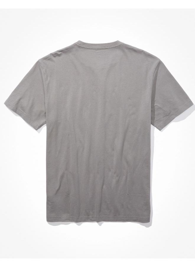 American Eagle Graphic Crew Neck T-Shirt  - Image 4