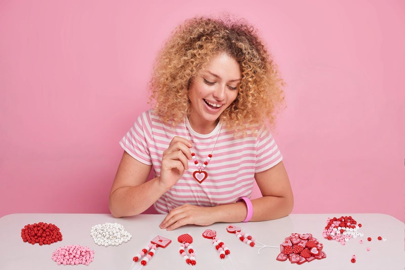 Eternity sky 32 Pcs Valentine's Day Crafts Wooden Heart DIY Beads Necklace Making Kit for Adults Gifts Party Supplies - Image 5