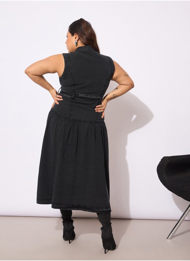SASSAFRAS Plus Size Buttoned Sleeveless Flared Midi Dress  - Image 5