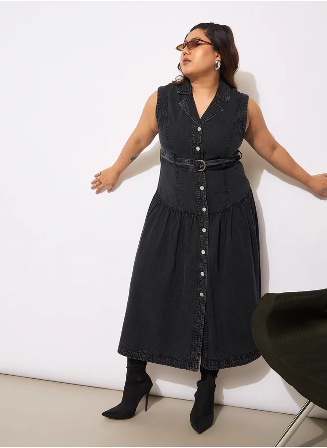 ساسافراس Plus Size Buttoned Sleeveless Flared Midi Dress