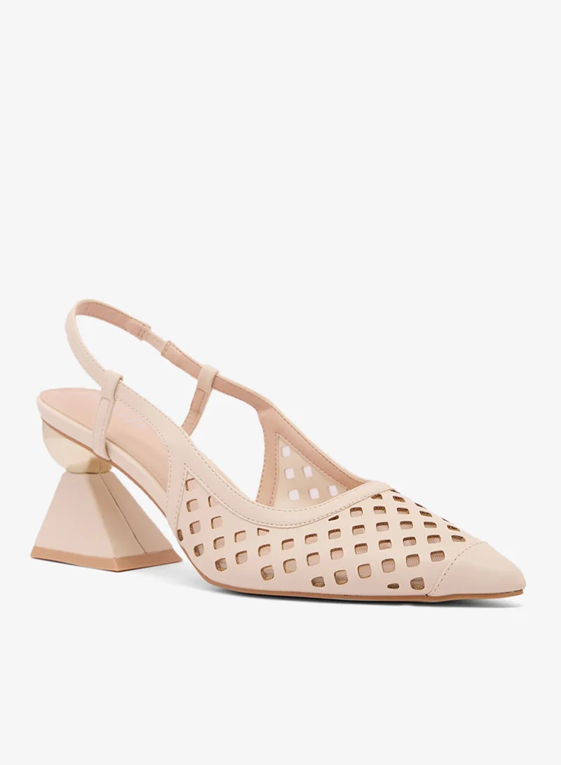 ريد Classic Slingback Pumps