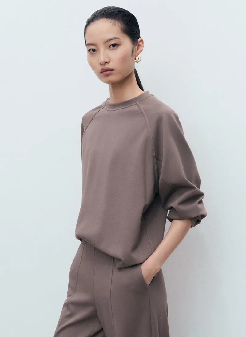 مانجو سويت شيرت بياقة دائرية