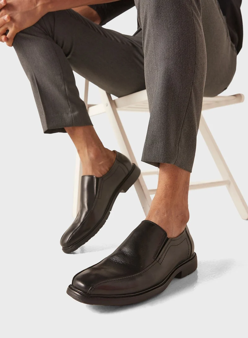 Le Confort Formal Slip Ons Shoes
