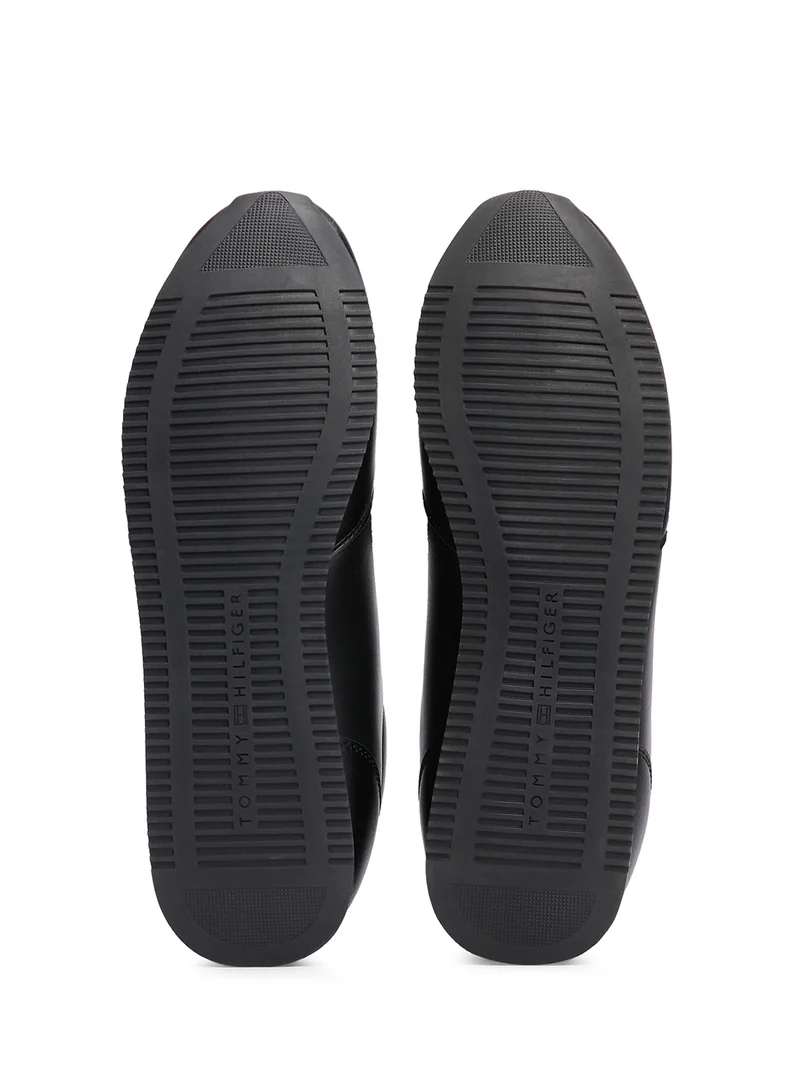 تومي هيلفيغر Casual Lase Up Low - Top Sneakers