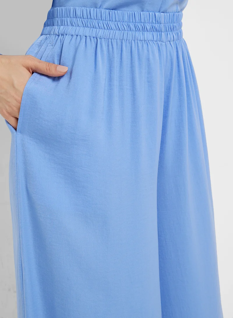 French Connection Damasco Air Flo Poly Wide Trsr