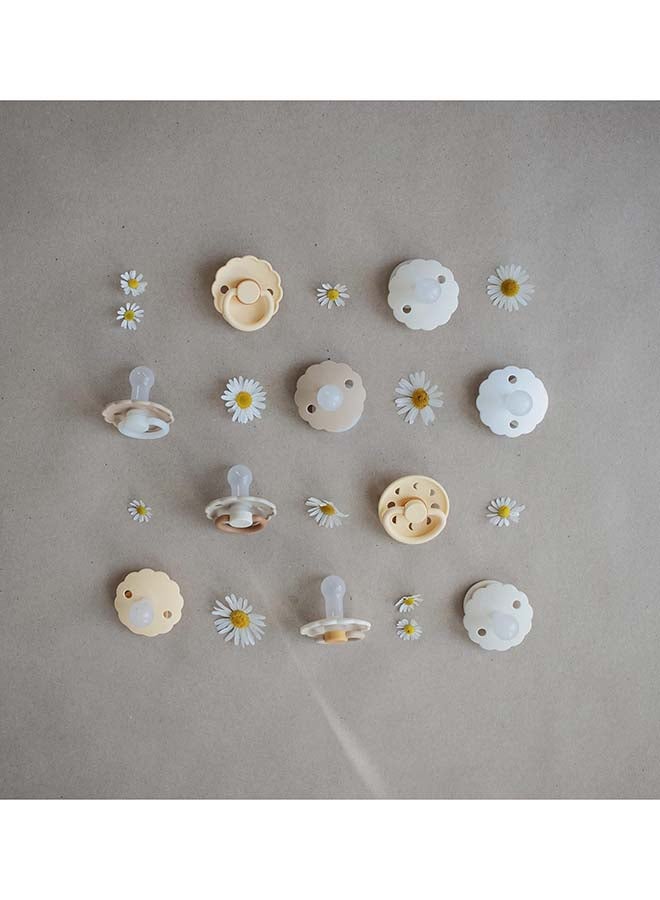 FRIGG Daisy Silicone Baby Pacifier 0-6M 2-Pack Portobello/Croissant - Size 1 - Image 3