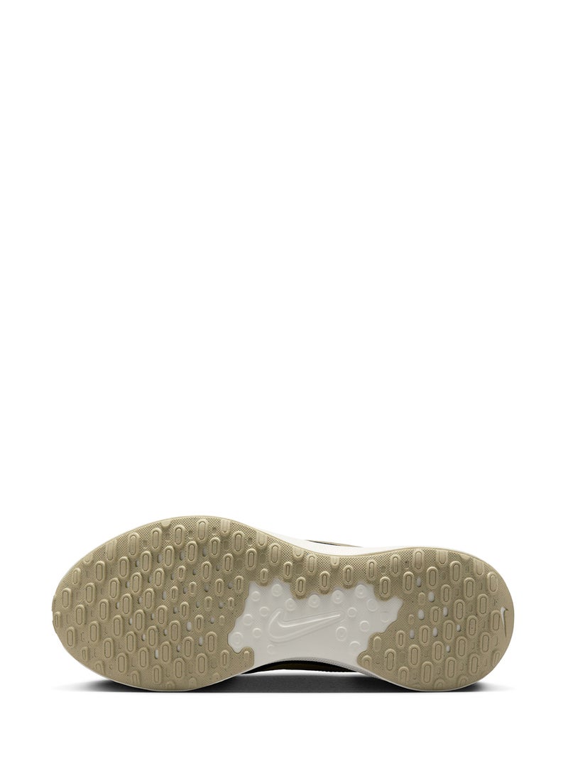 Nike - Revolution 7 - Image 1