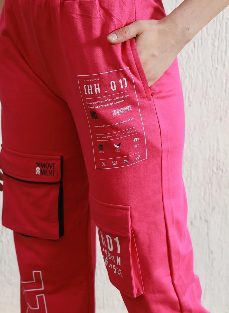 Hubberholme Women's Pink High-Rise Relaxed Fit Cargo Joggers with Typography Print