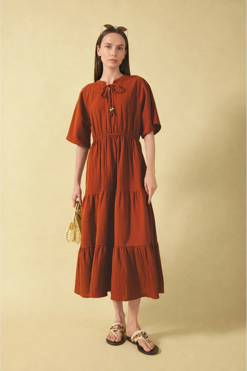 ديفاكتو A Cut Crew Neck Cotton Butterfly Sleeves Dress