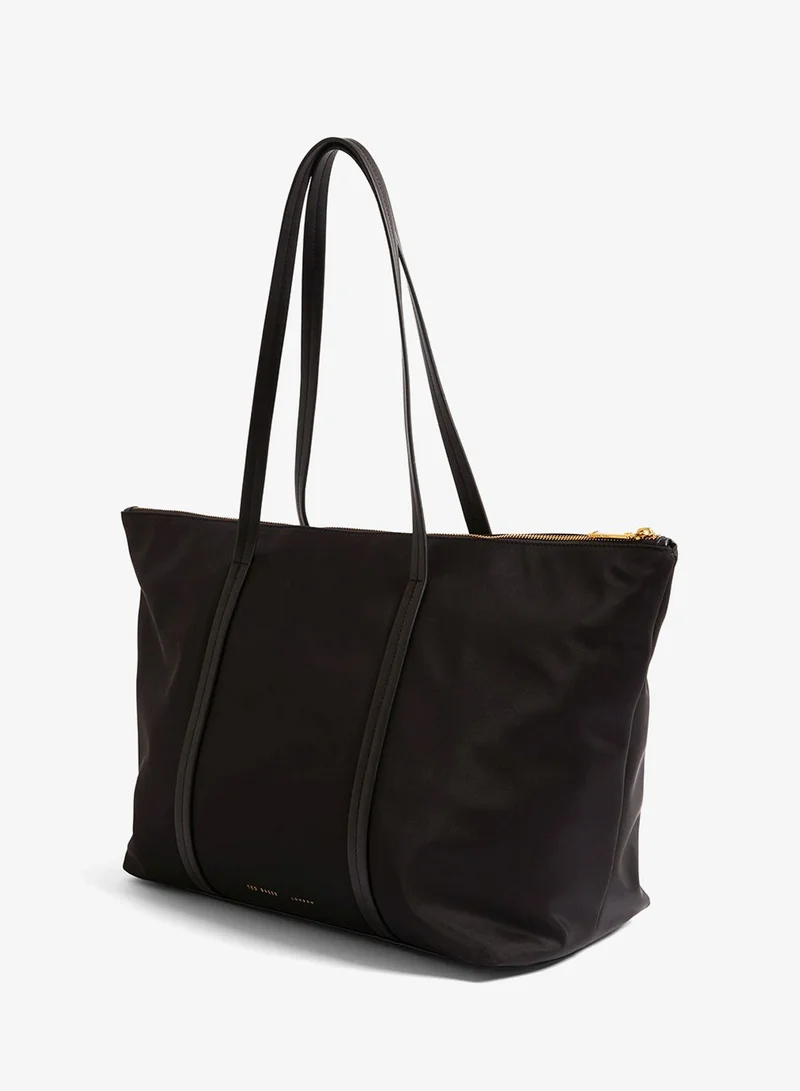 تيد بيكر نيكول توت كبيرة