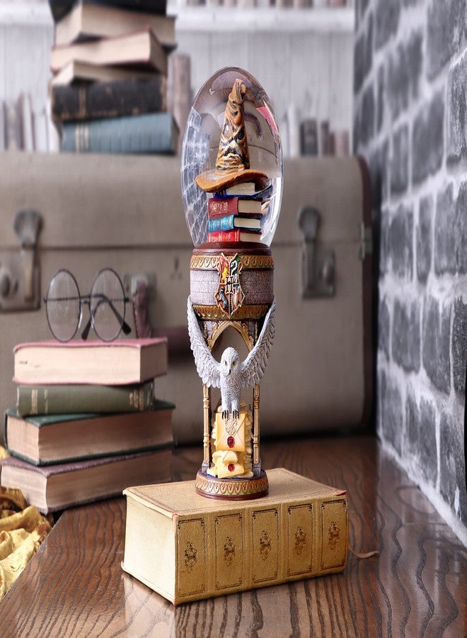 نيميسيس ناو كرة ثلجية من هاري بوتر هوجورتس، منتج تذكاري مرخص رسميًا، مصنوع من الراتنج المطلي يدويًا، يضم هيدويج وقبعة التوزيع. - Image 2