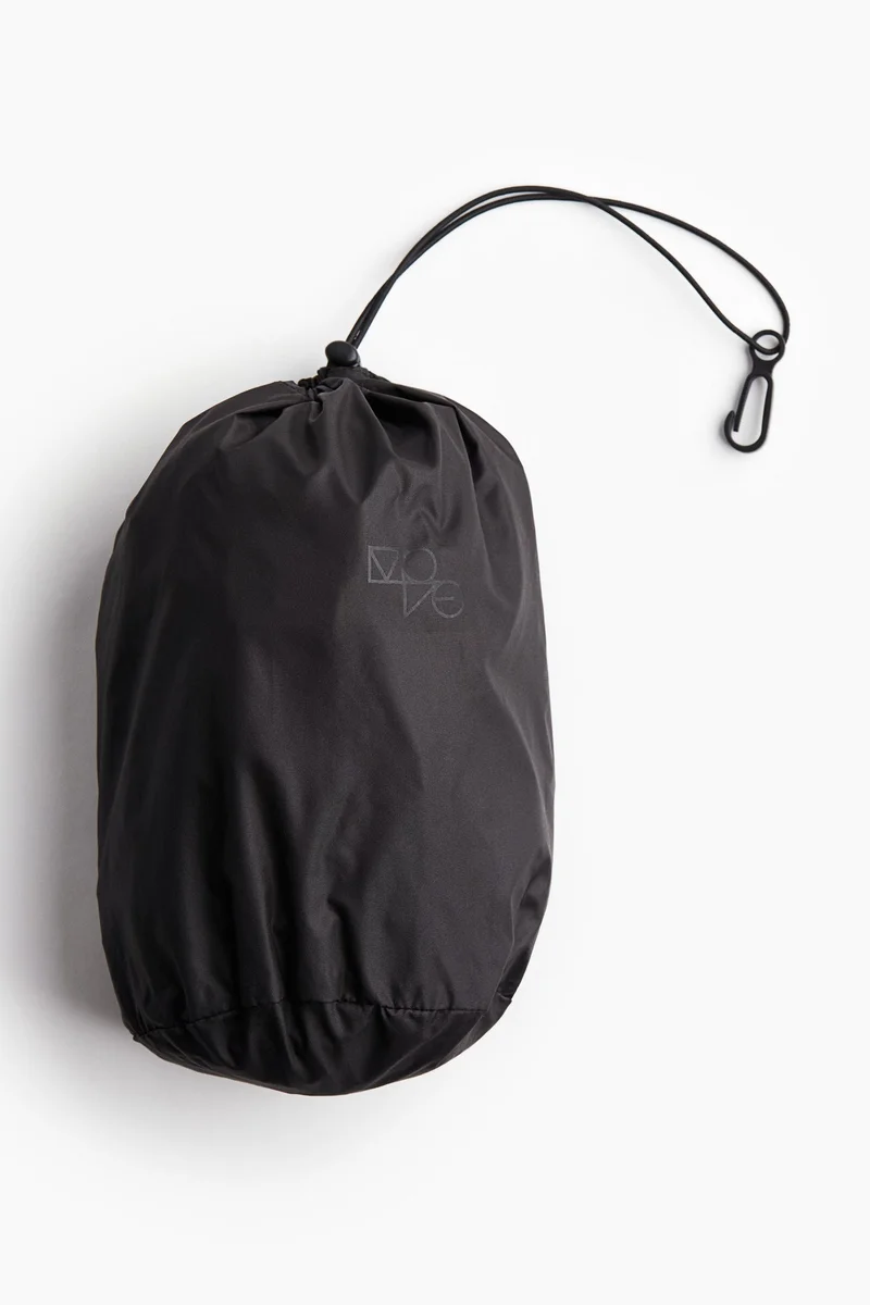 اتش اند ام جيليه رياضي بقصة عادية من نسيج ثيرمو موف