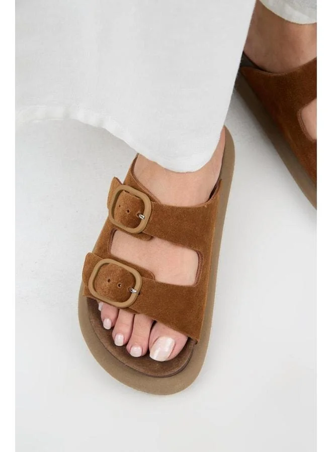 (Lavanda 2) Women's Genuine Leather Double Buckle Slide Sandal.